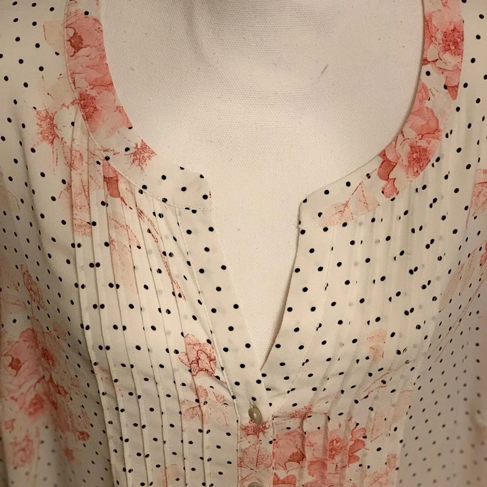 Three-quarter length sleeve blouse/top- size 2x - Picture 3 of 9